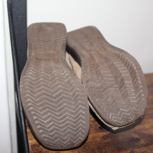 B.U.M Suede Shoes - Picture 4 of 7